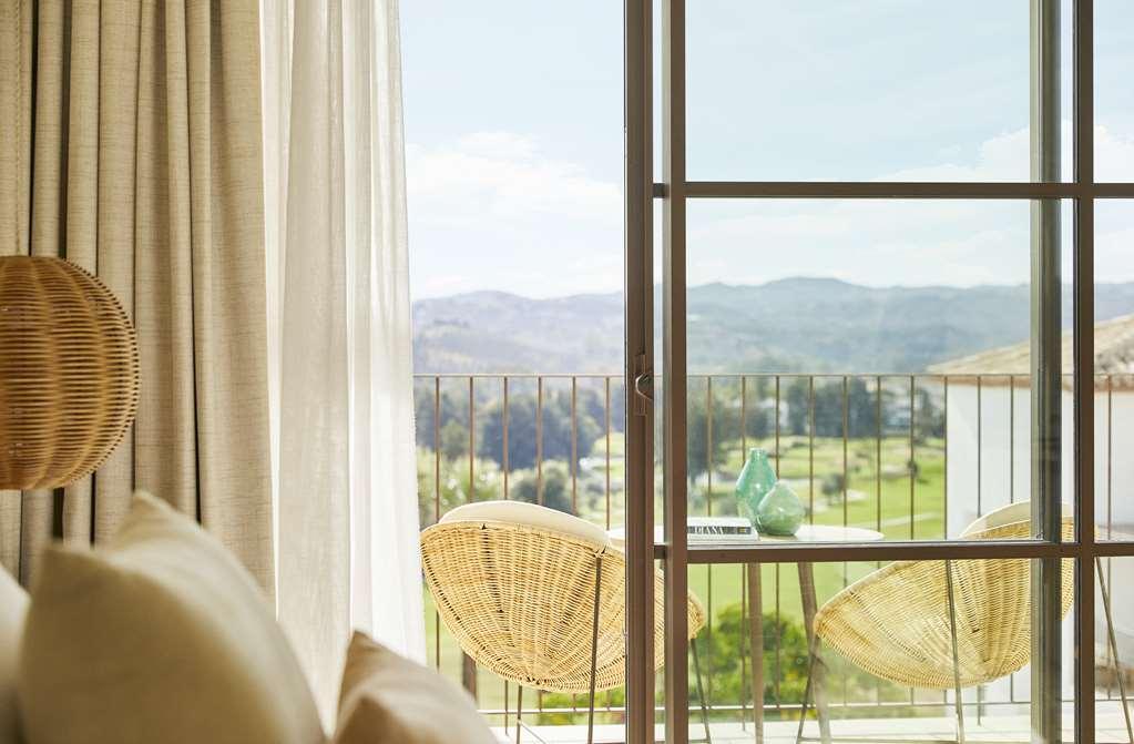 La Zambra Hotel By Hyatt Mijas Bilik gambar